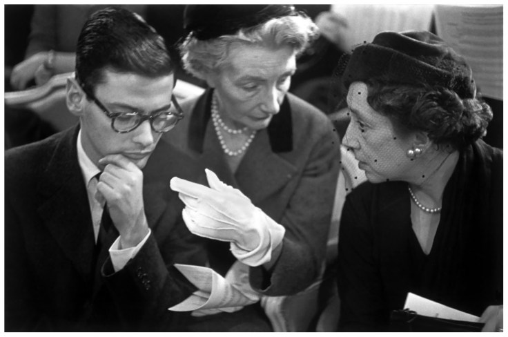 henri-cartier-bresson-richard-avedon-carmel-snow-and-marie-louise-bousquet-paris-1951pst