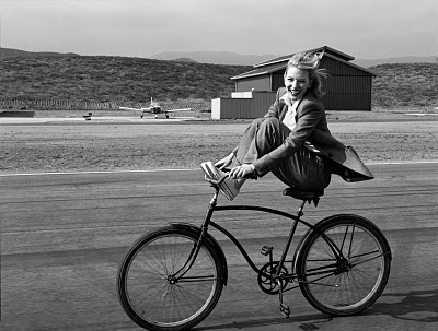 photo-by-henri-cartier-bresson