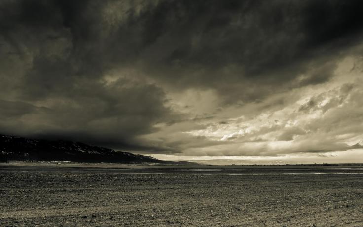 ominous_clouds_thunder_storm_approaching_of_hd-wallpaper-1164724